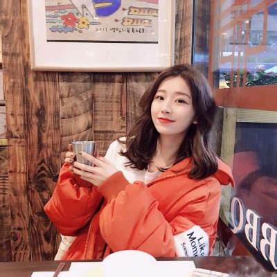 高荷惠（身份：会津女医生、曾被武田观柳禁锢制鸦片） - 独家访谈节目在线观看 - 云端看剧